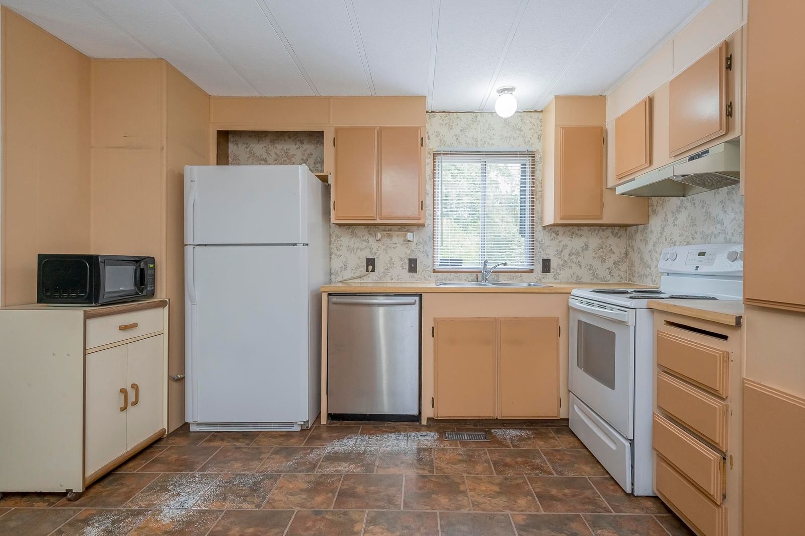 Listing Image 19