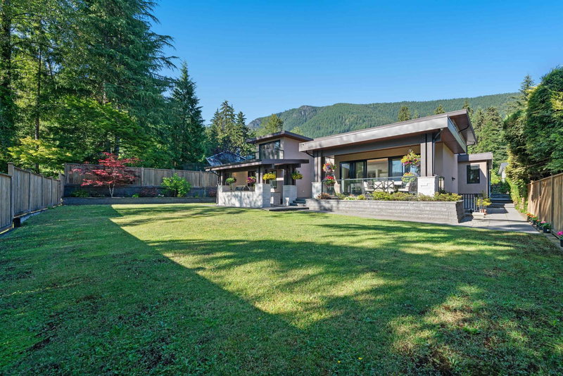 5199 Cliffridge Avenue, North Vancouver, V7R 3V2 | Image 2