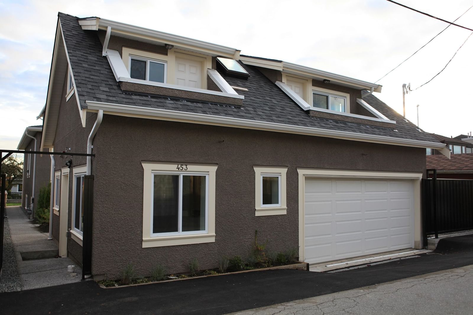 Listing Image 22