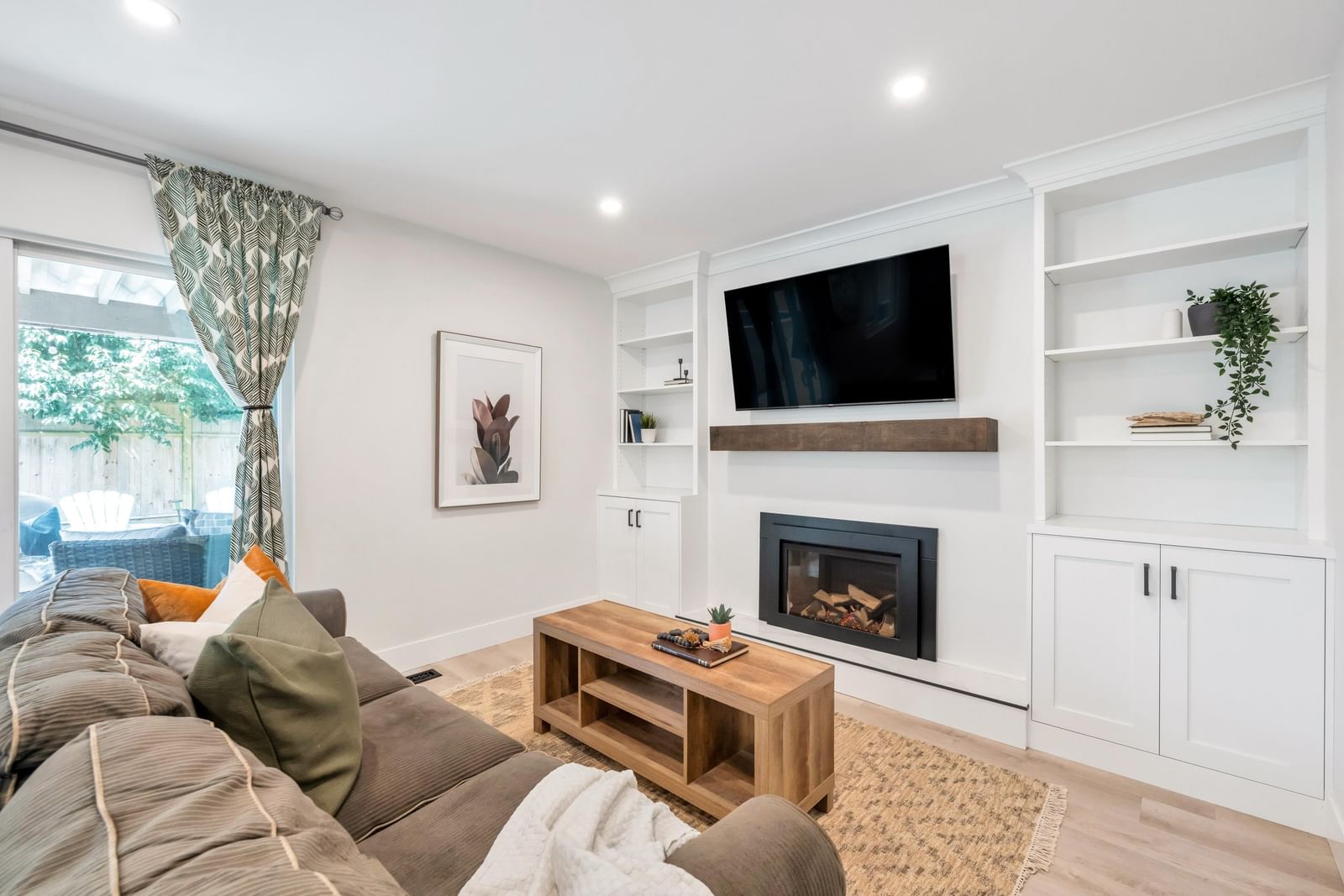 Listing Image 19