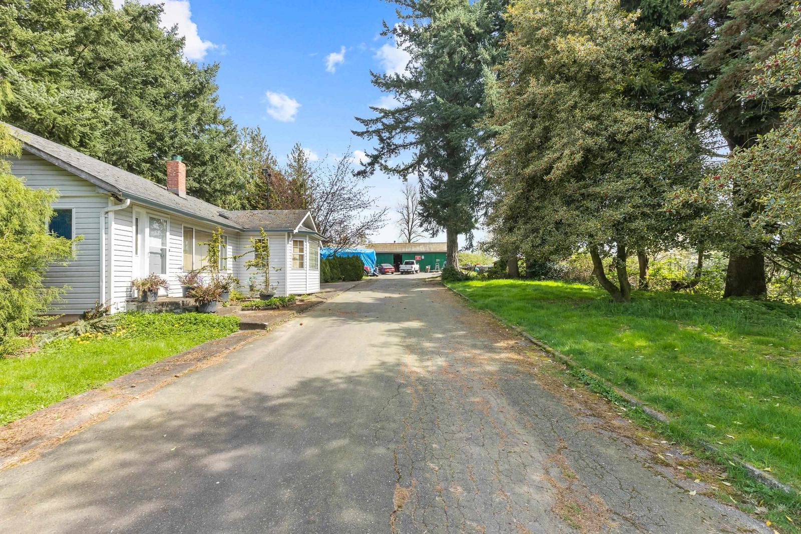 Listing Image 12