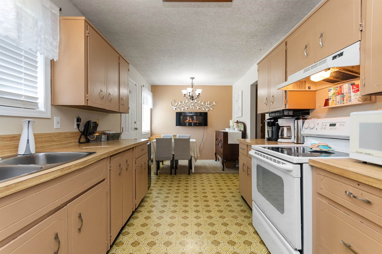 Listing Image 16