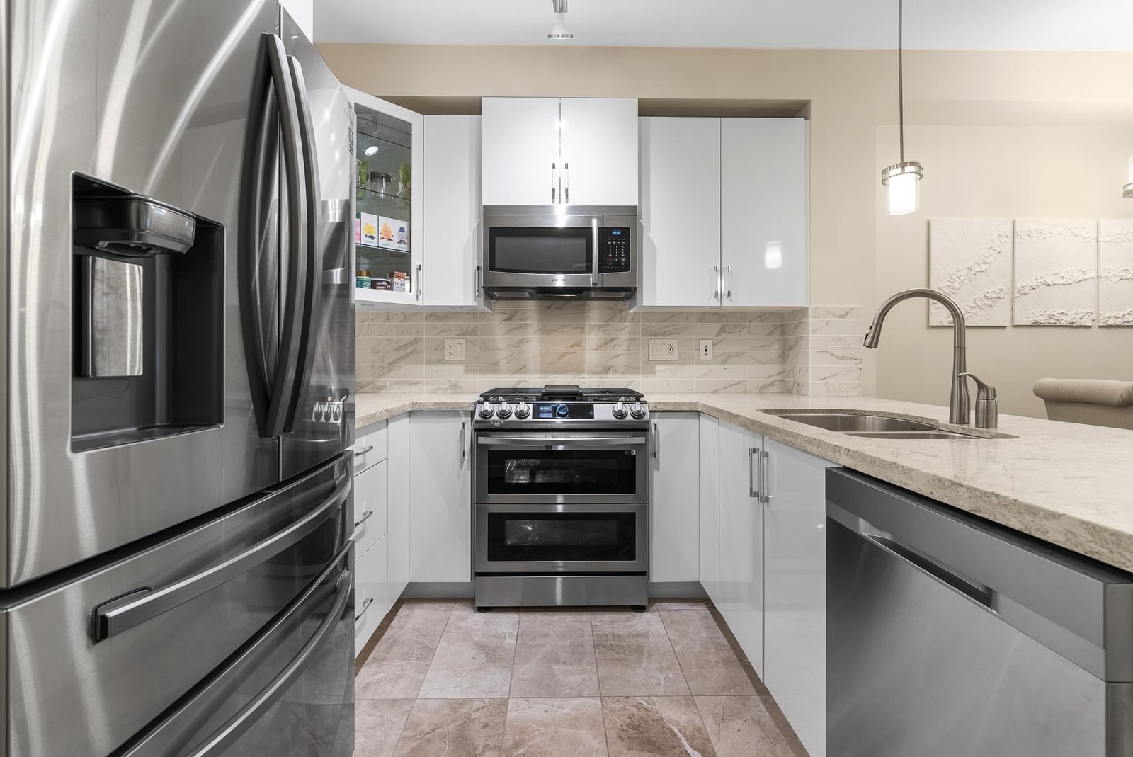 Listing Image 13