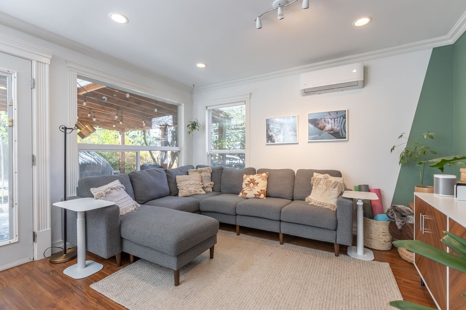 Listing Image 22