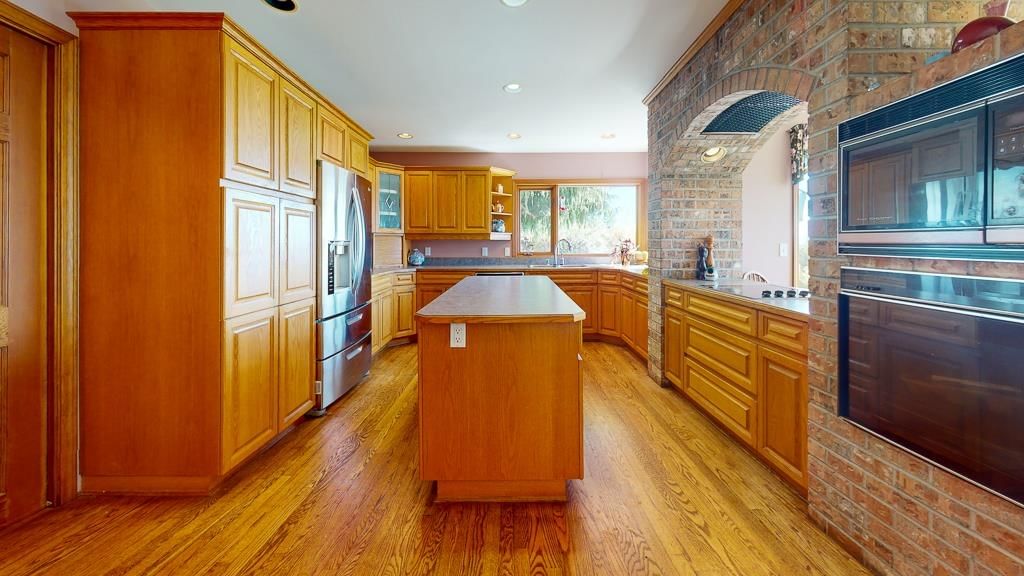 Listing Image 16