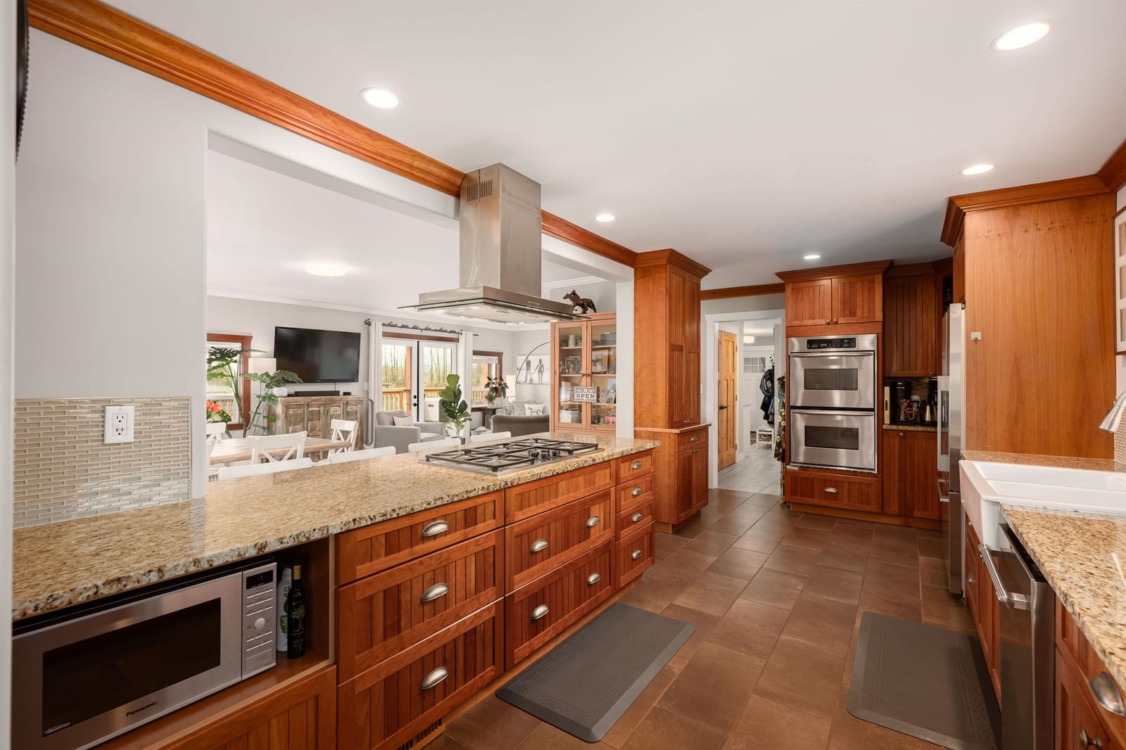 Listing Image 19