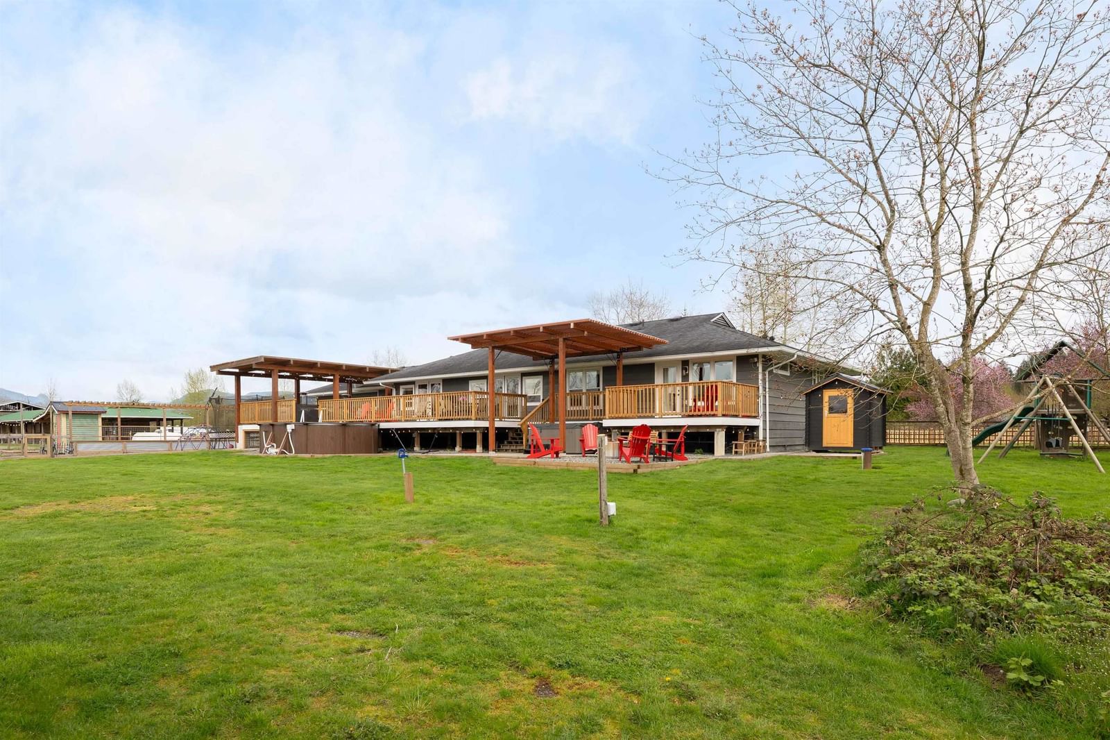 Listing Image 8