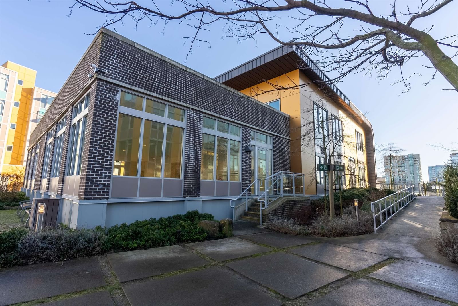 Listing Image 22