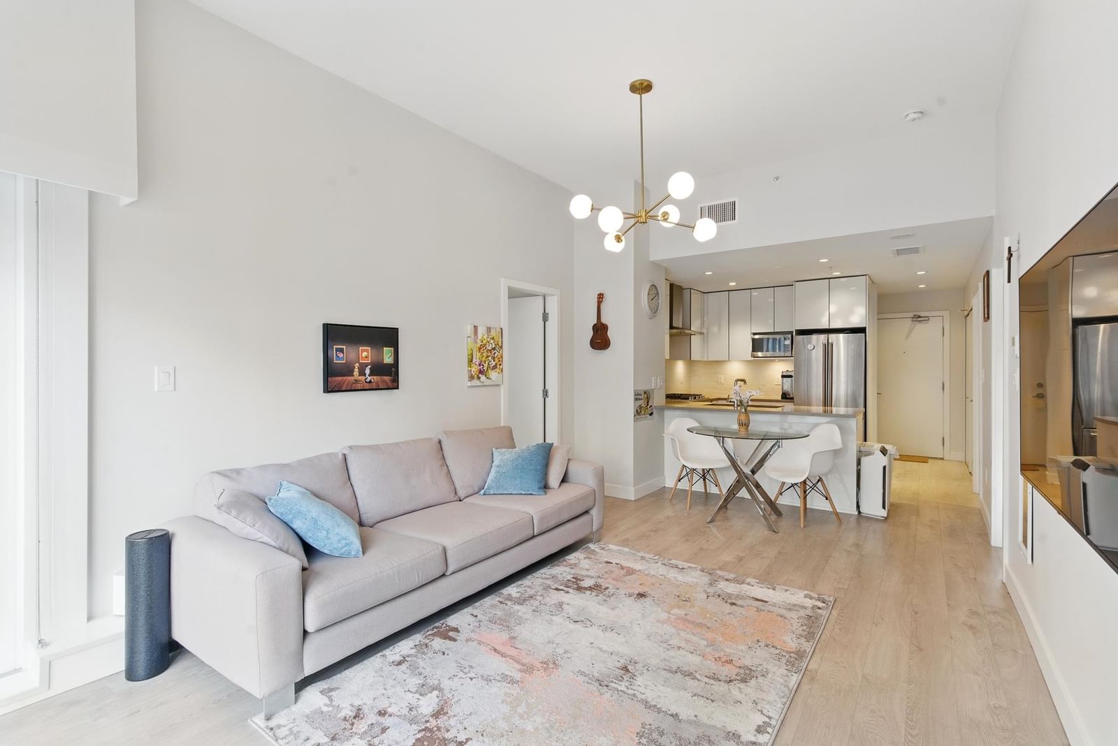 Listing Image 17