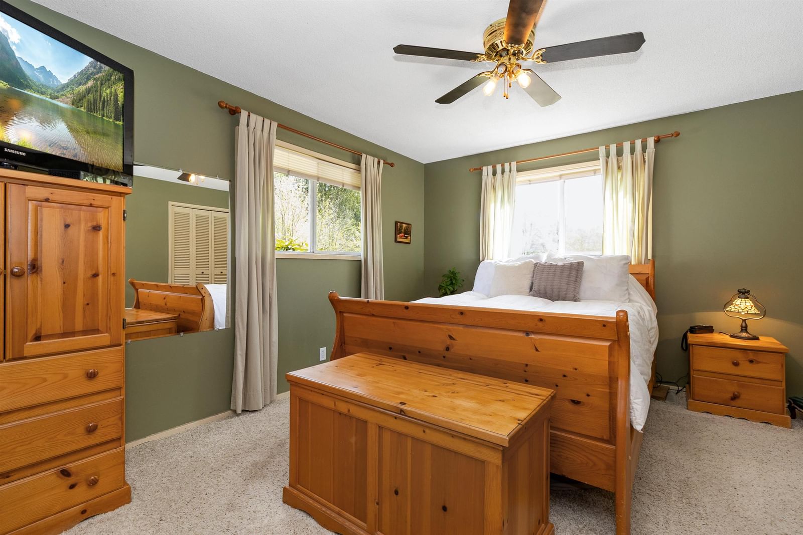 Listing Image 19