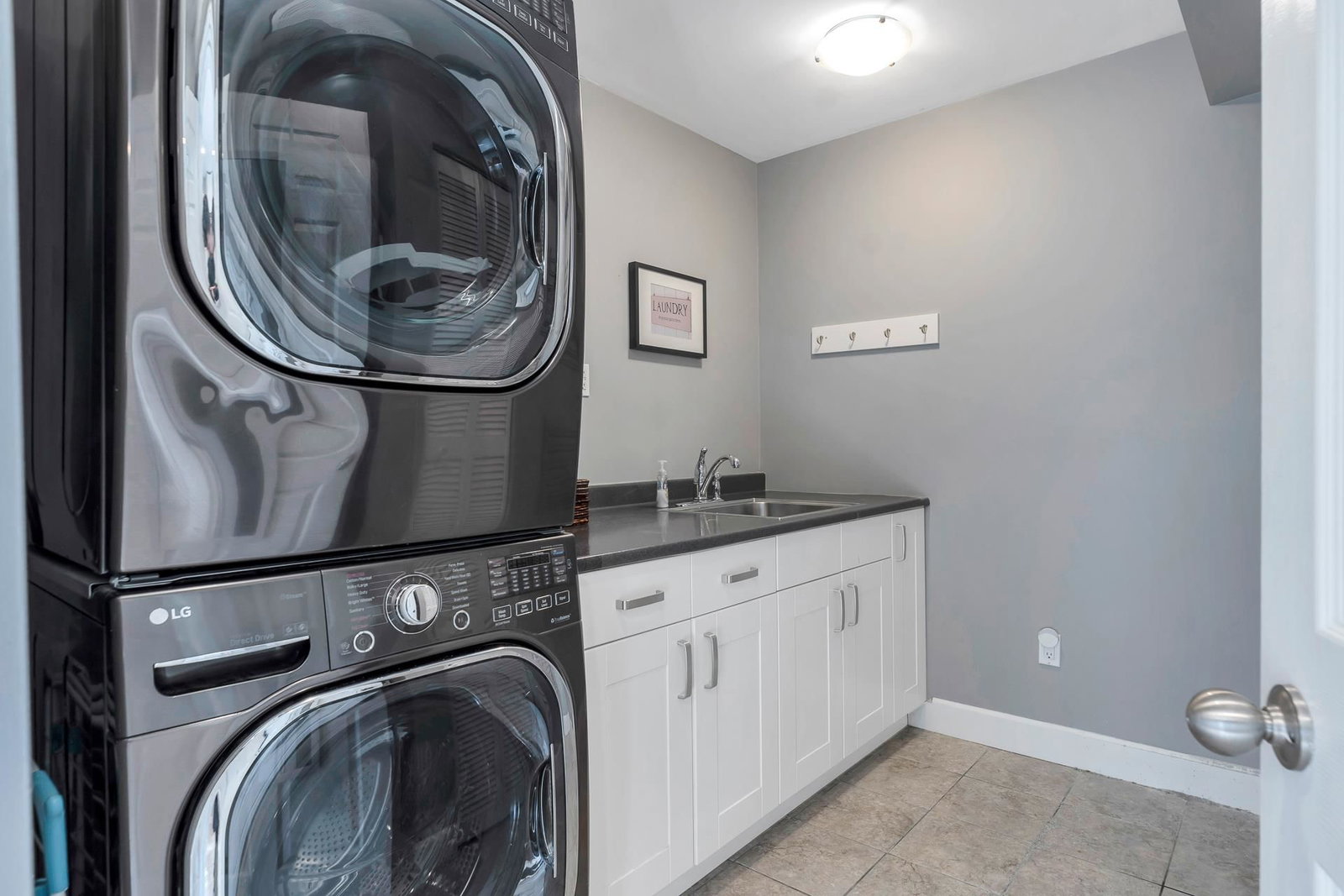 Listing Image 27