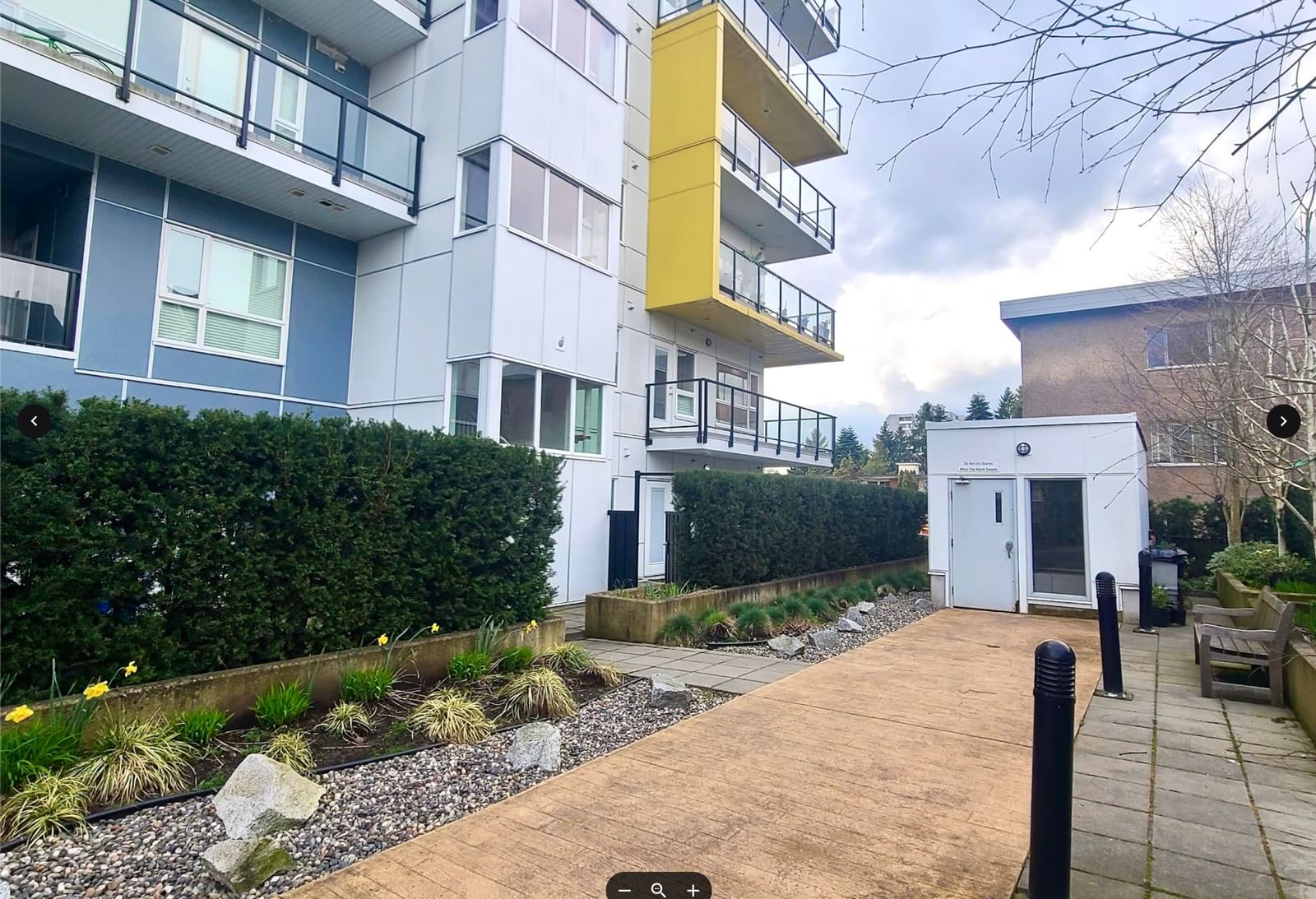 Listing Image 10