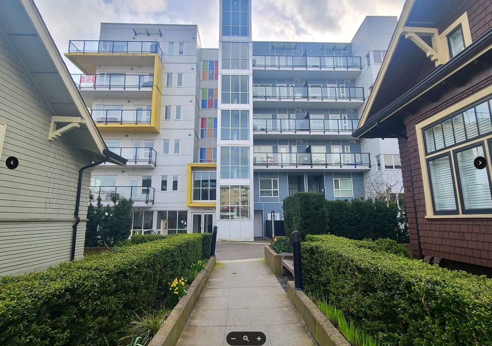 Listing Image 9