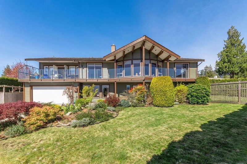 802 Oceanmount Boulevard, Gibsons, British Columbia