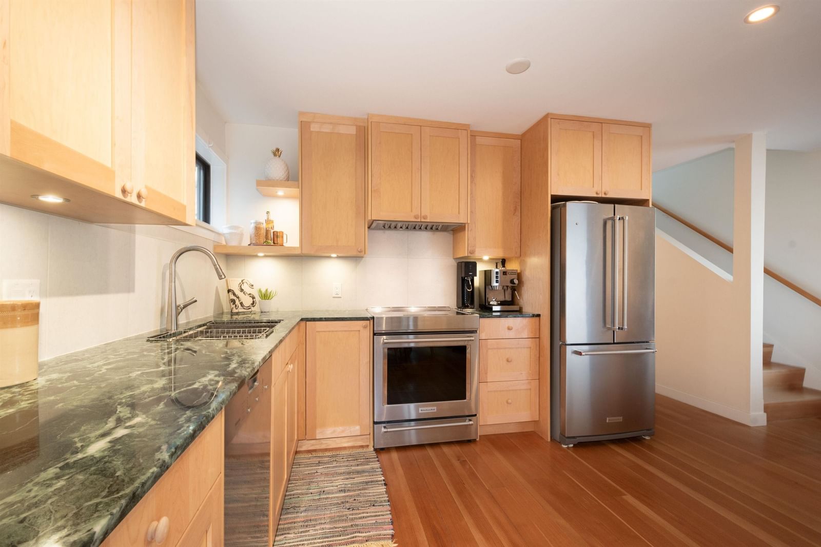 Listing Image 13