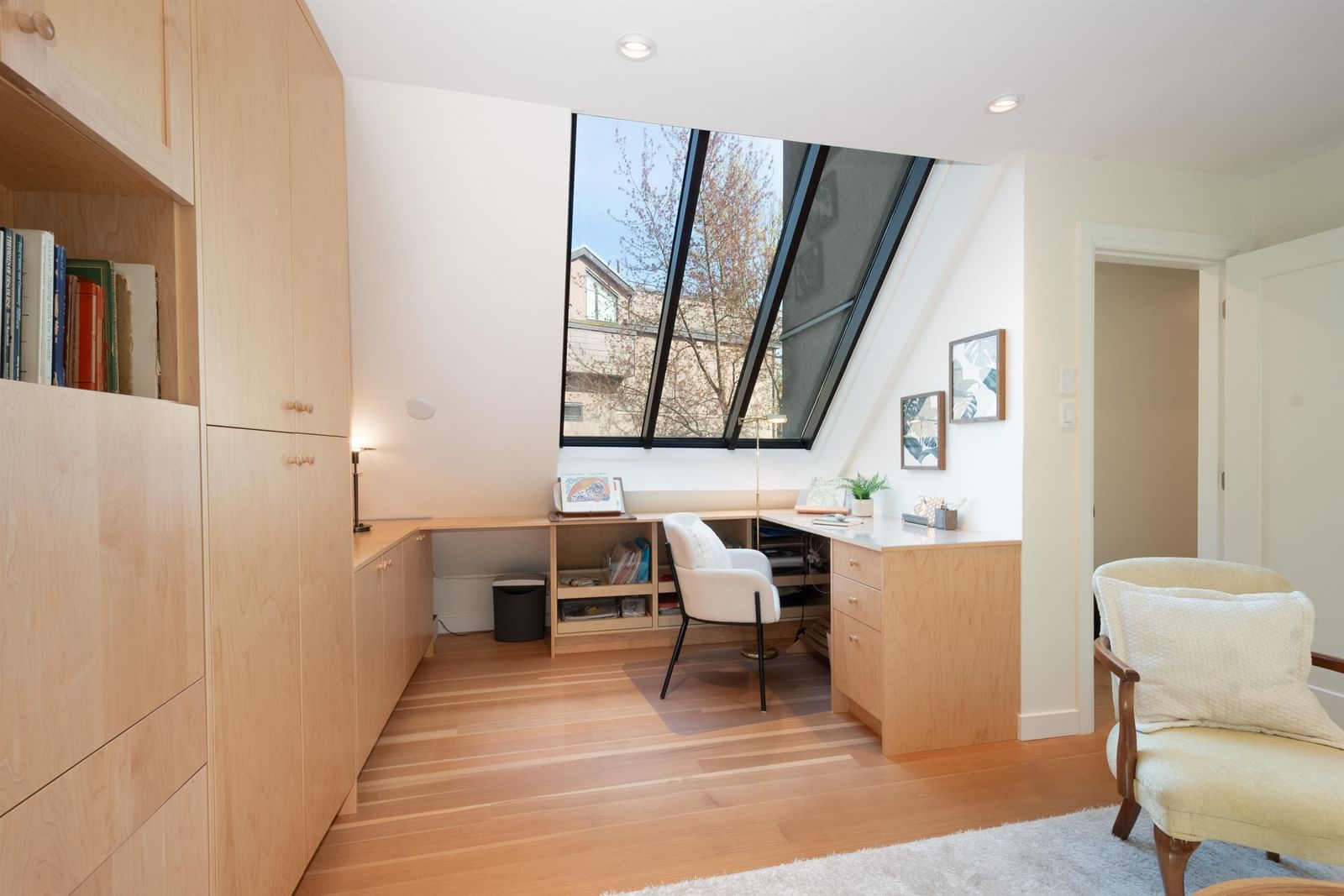 Listing Image 21