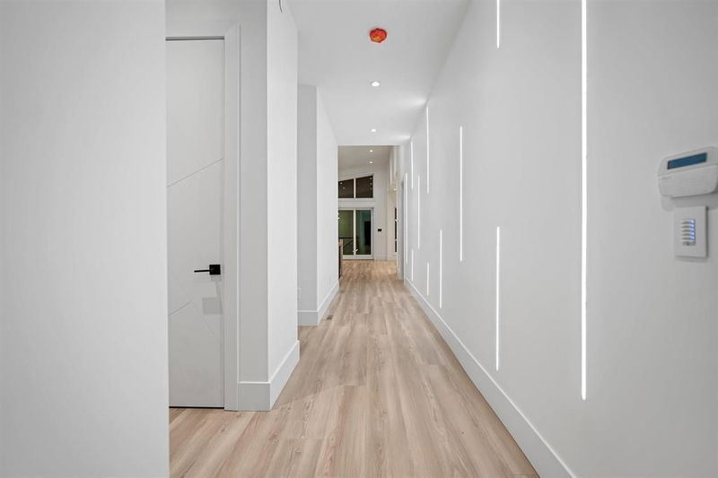 Image of home for listing MLS® R2992015