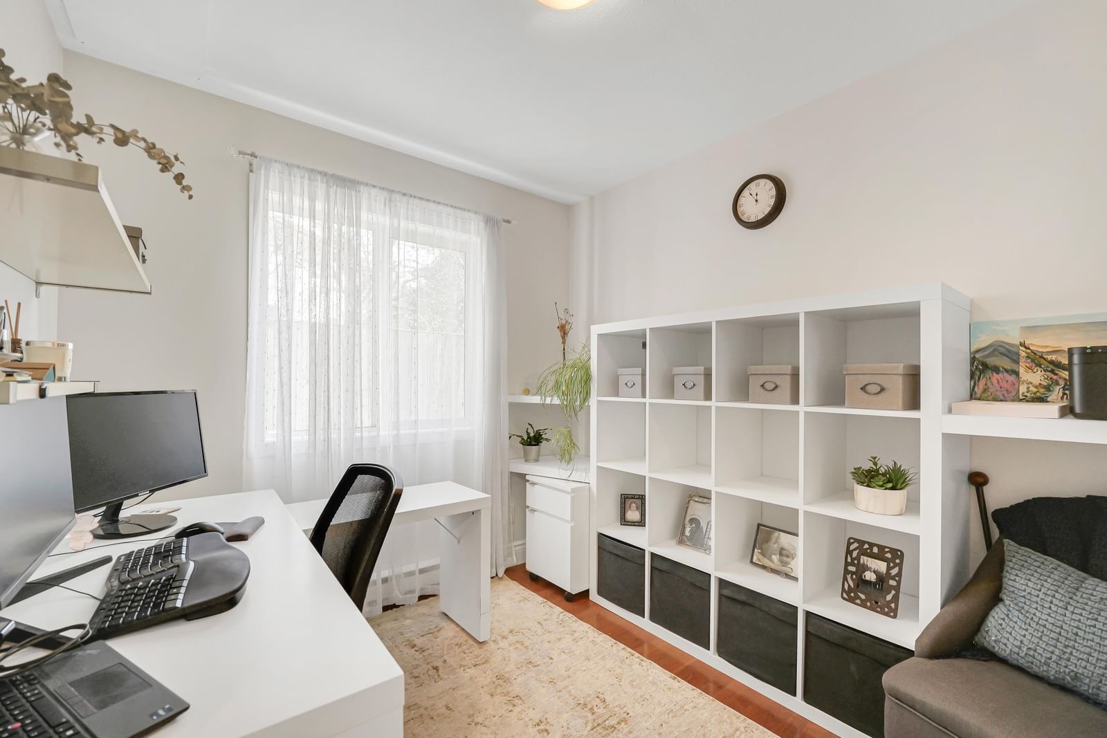 Listing Image 12