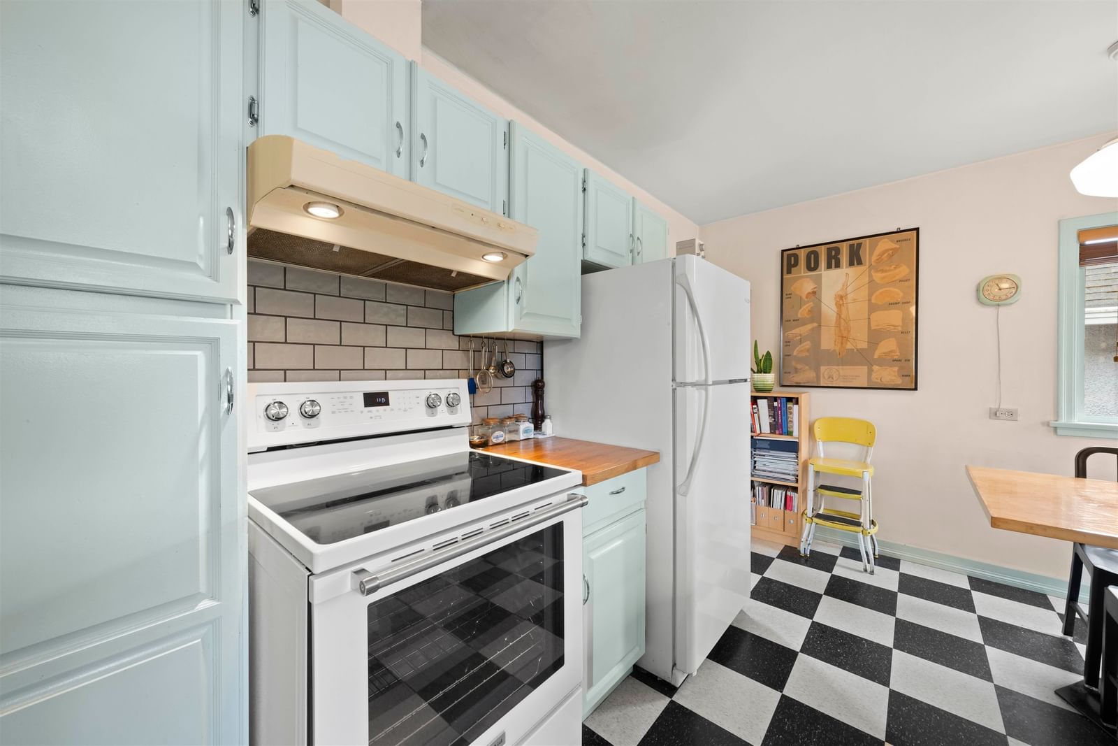Listing Image 16