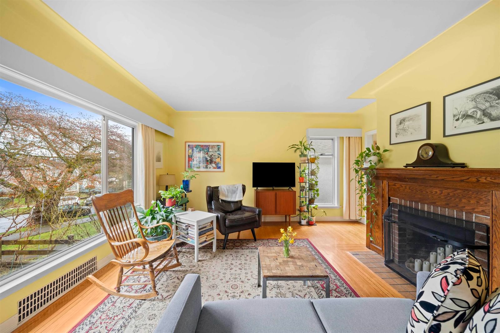 Listing Image 9