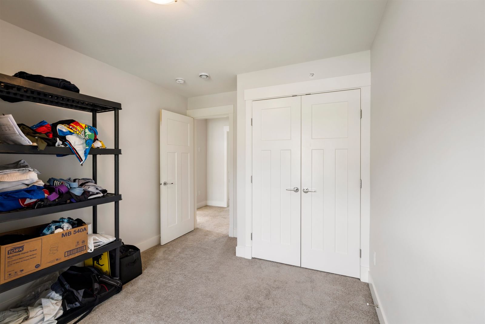 Listing Image 18