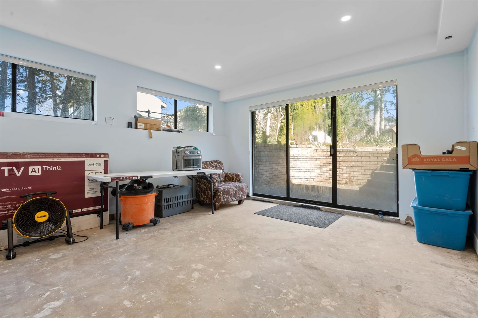 Listing Image 20