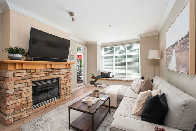 109 - 1111 Lynn Valley Road