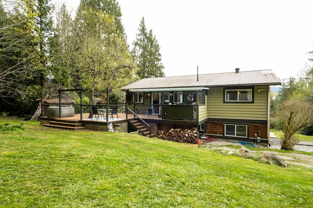 5930 Shoal Way