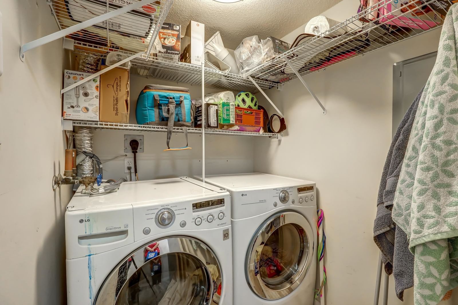 Listing Image 12