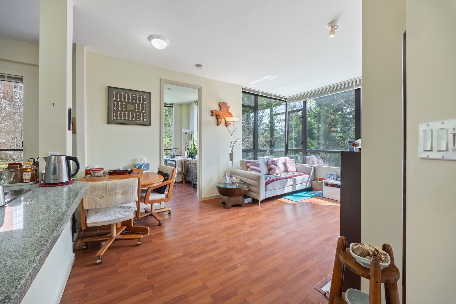 Listing Image 21