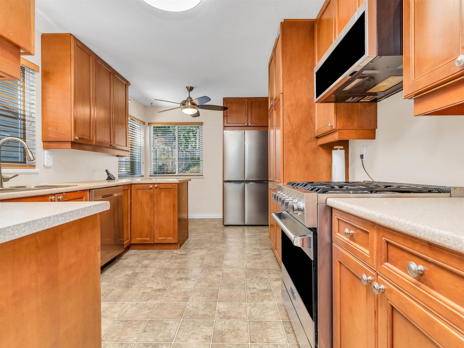 Listing Image 14