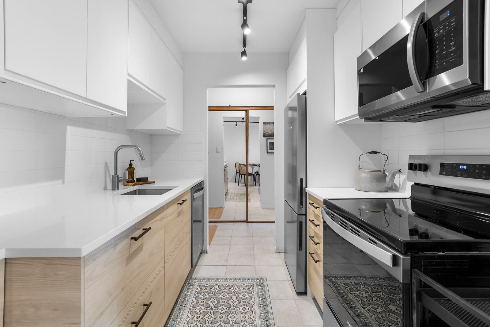 Listing Image 15