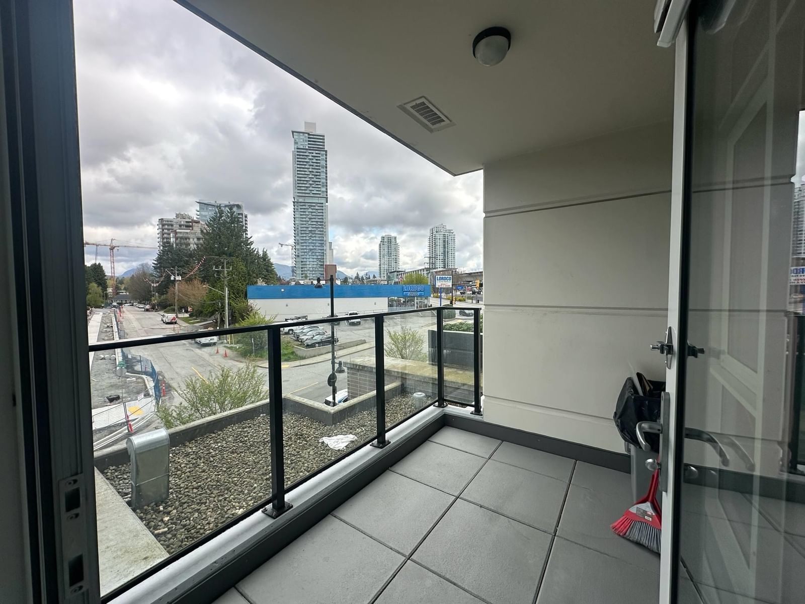 Listing Image 14
