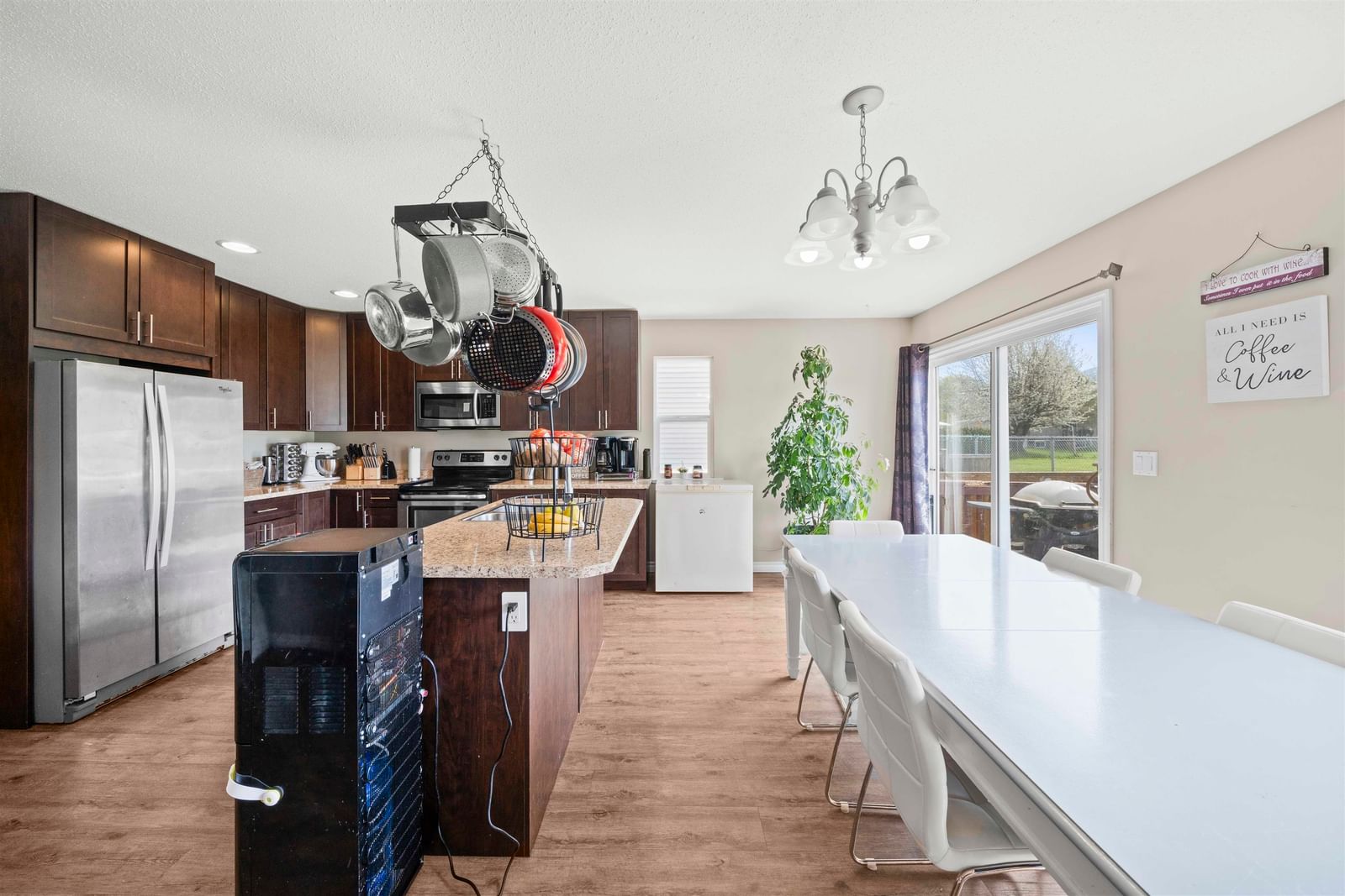 Listing Image 17