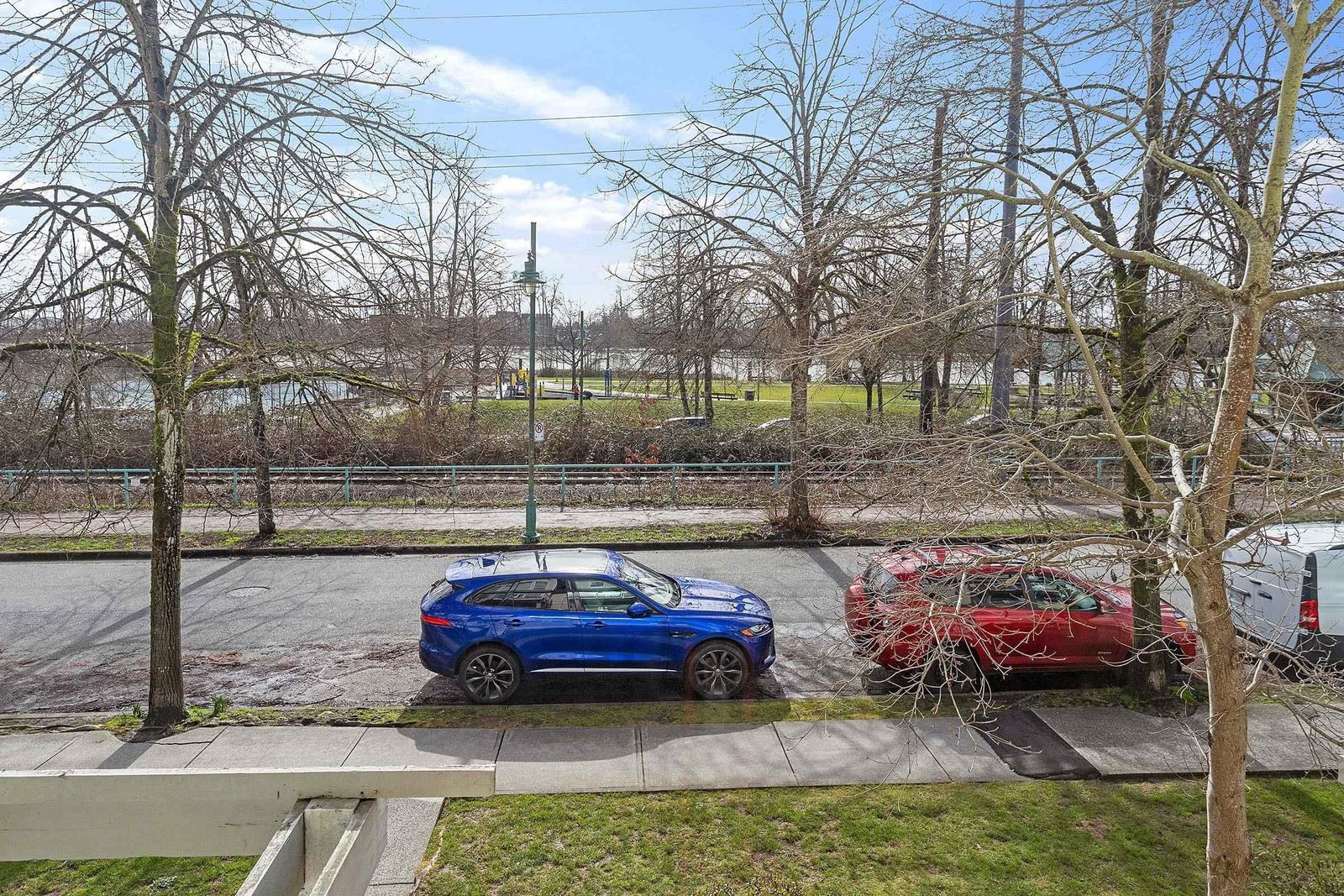 Listing Image 19