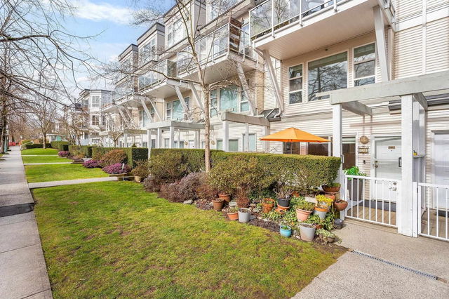 28 - 2723 Kent Avenue