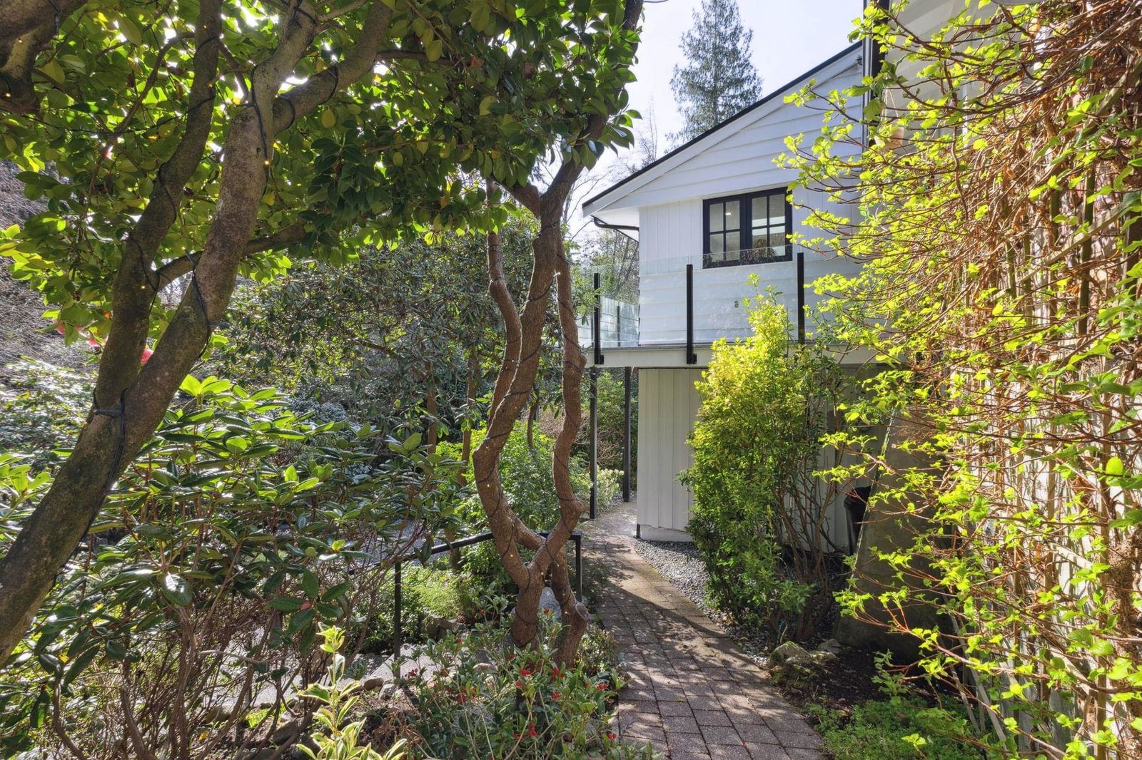 Listing Image 30