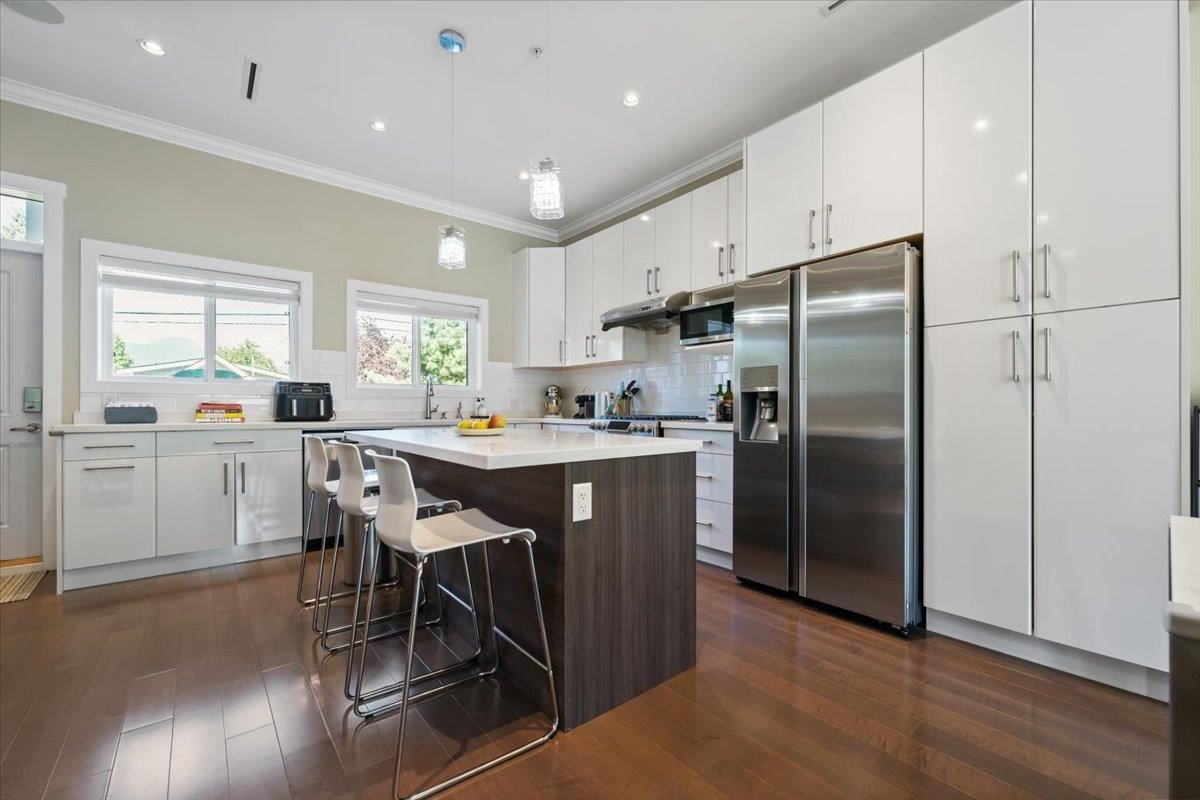 Listing Image 15