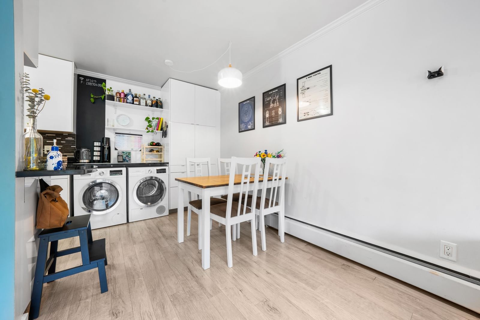 Listing Image 9