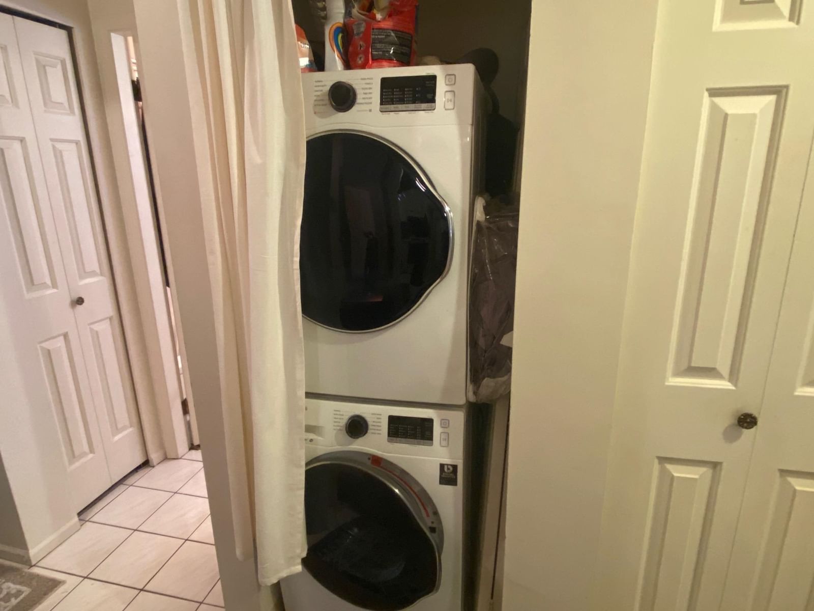 Listing Image 9