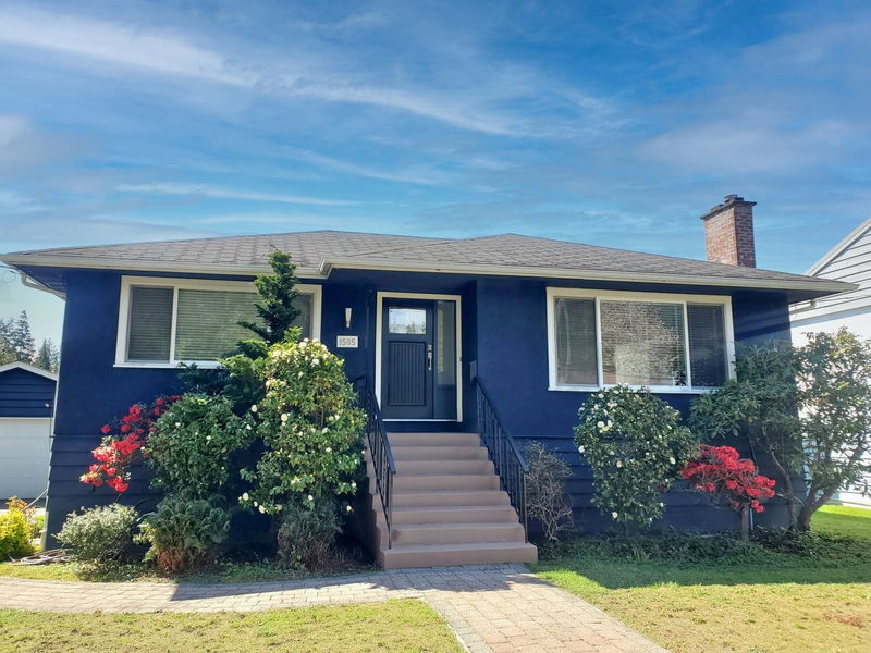 1585 Ross Road, North Vancouver, British Columbia