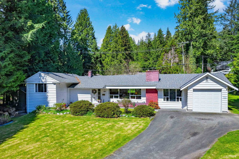 410 Hadden Drive, West Vancouver, V7S 1E9 | Image 2