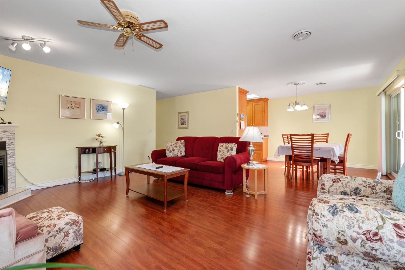 Listing Image 15
