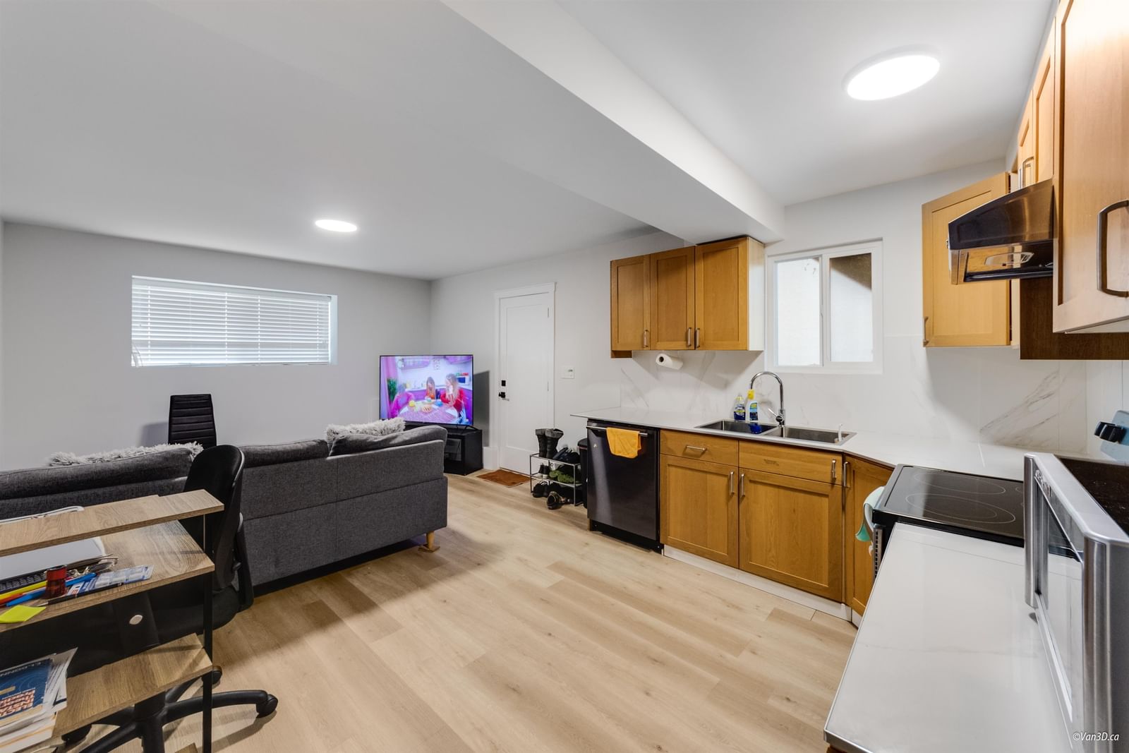 Listing Image 14