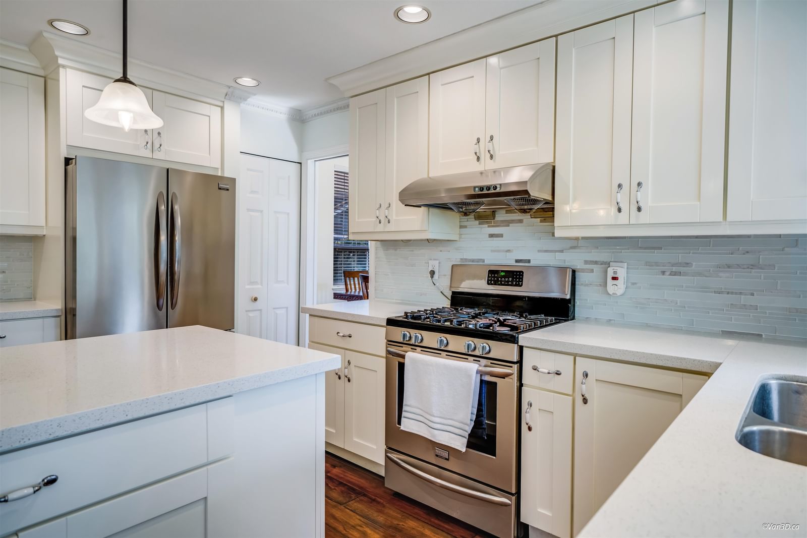 Listing Image 15