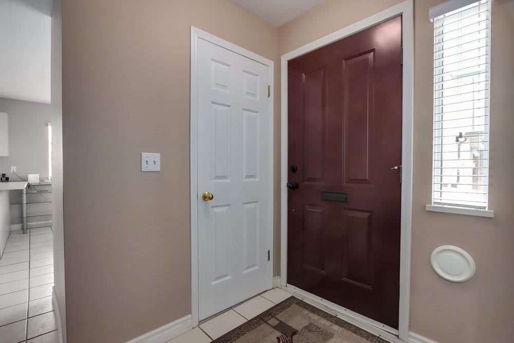 Listing Image 28