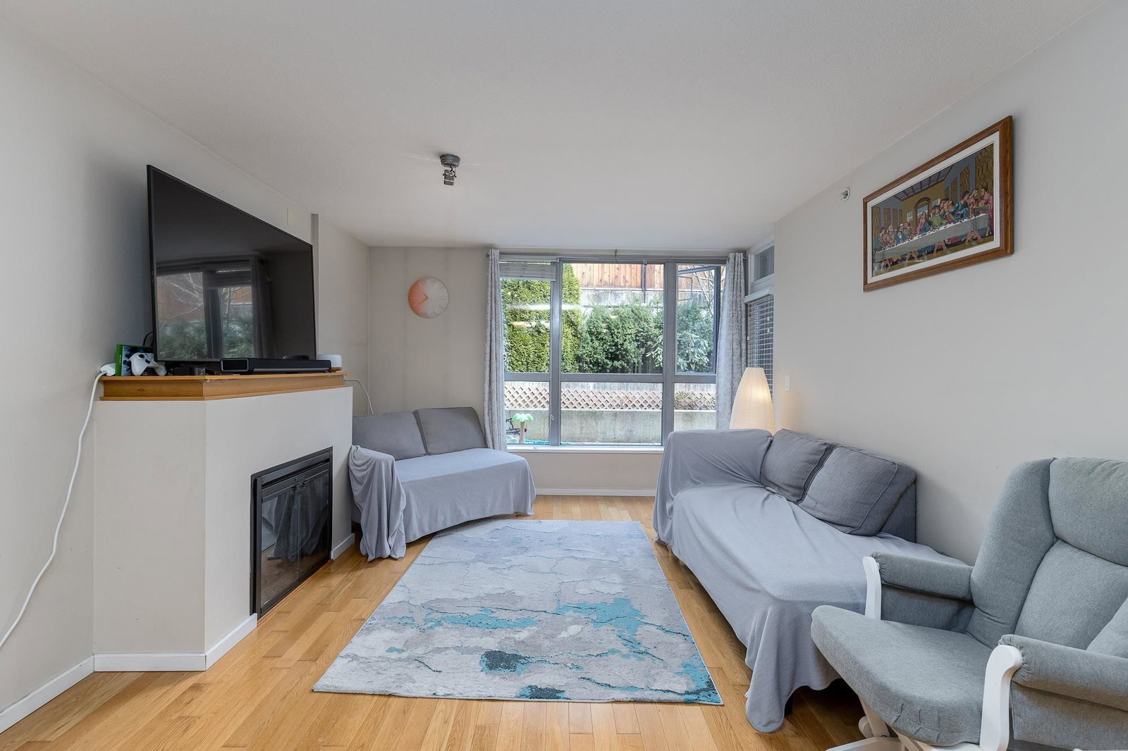 Listing Image 11