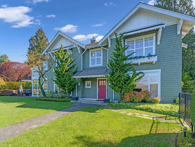 4379 Ross Crescent
