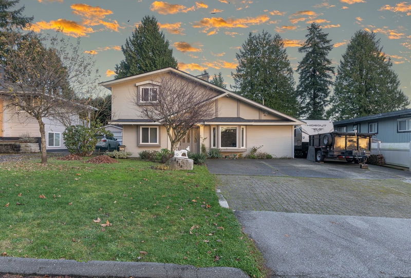 8214 152a Street, Surrey, British Columbia