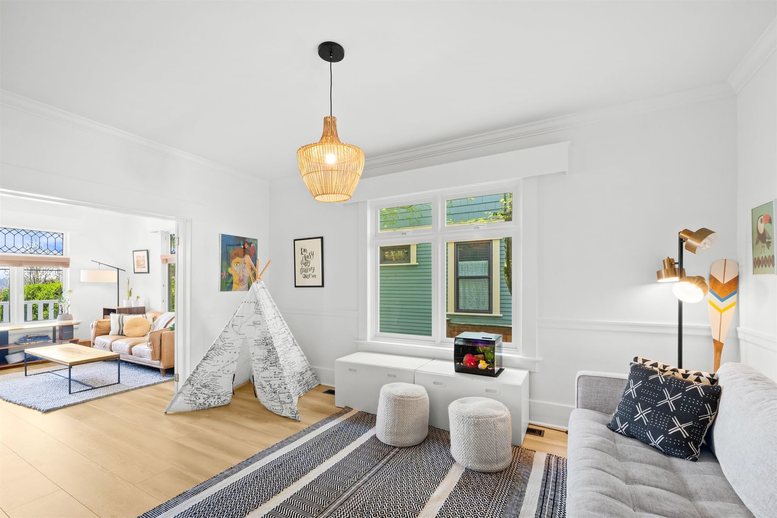Listing Image 19
